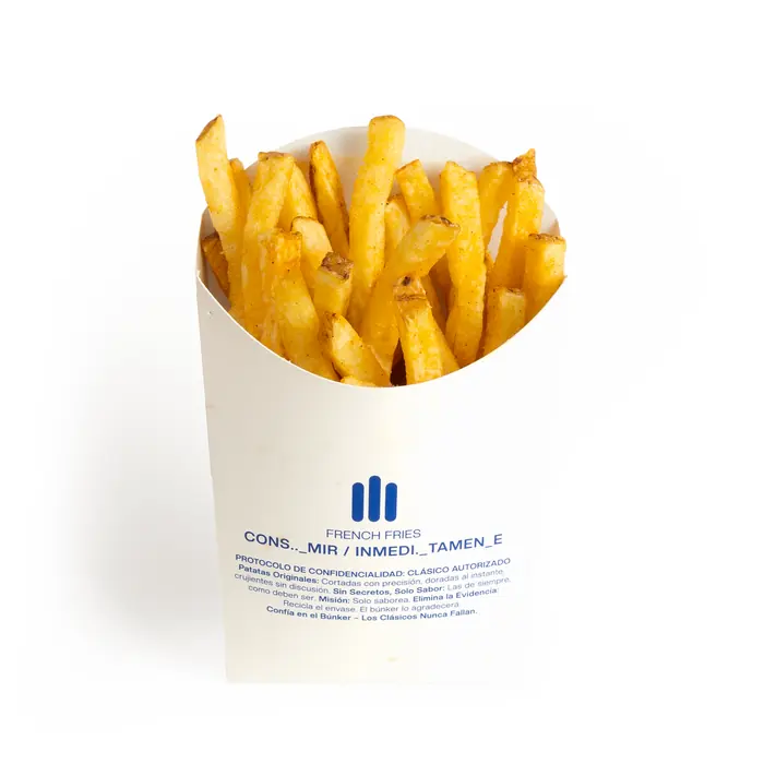 French Fries: patatas fritas en un cucurucho blanco de USB